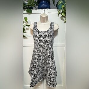 Forever 21 Black and White Floral mini dress